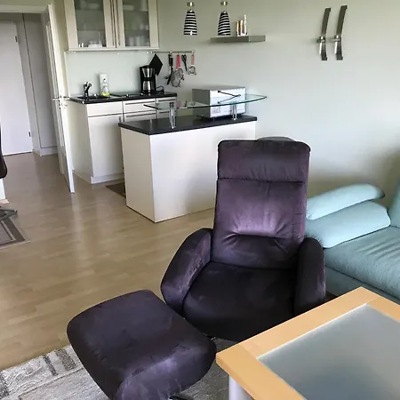 Sunnyside 95 Apartment